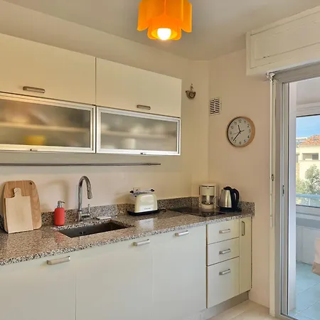 Vue Sur Les Toits De Проприано