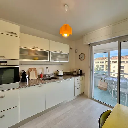 Vue Sur Les Toits De Проприано