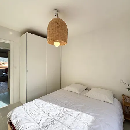 Апартаменты Vue Sur Les Toits De Проприано