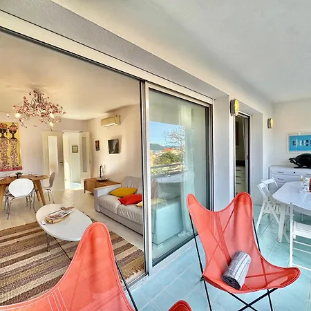 Apartment Vue Sur Les Toits De Propriano (Corsica)